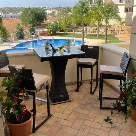 Cascata, 3 Bedroom, Pool, Close To Olhos De Agua ヴィラ アルブフェイラ