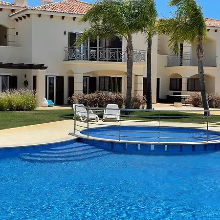 ヴィラ Cascata, 3 Bedroom, Pool, Close To Olhos De Agua *
