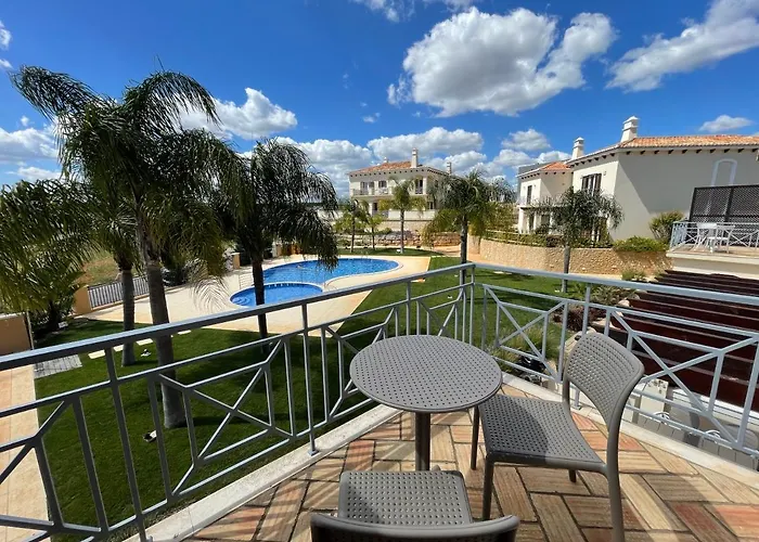 Cascata, 3 Bedroom, Pool, Close To Olhos De Agua