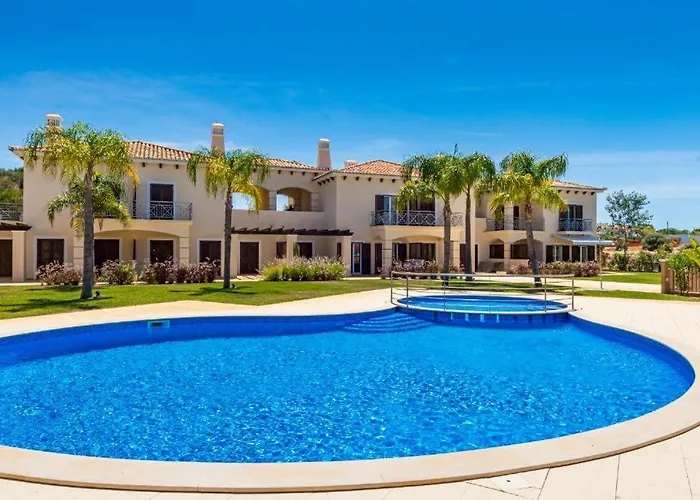 Villa Cascata, 3 Bedroom, Pool, Close To Olhos De Agua