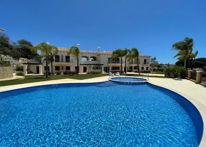 Cascata, 3 Bedroom, Pool, Close To Olhos De Agua * Albufeira